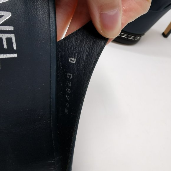 CHANEL Navy Blue Leather Chain Link Slingback Peep Toe Pumps Heels - Picture 5 of 11